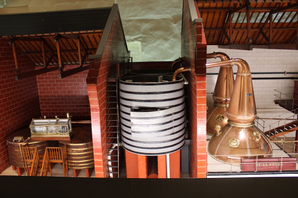 7. Distilarea, colectarea si imbutelierea IMG_6263